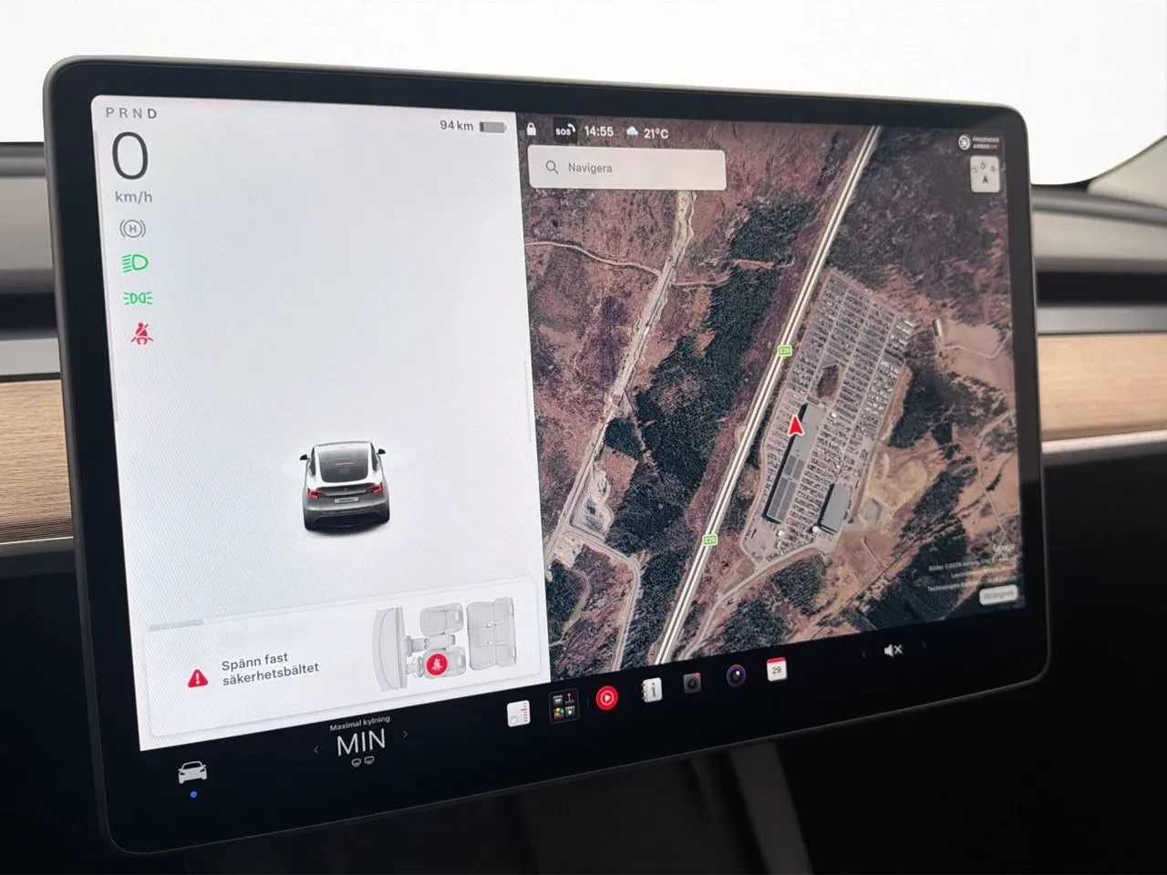 Vehicle image 21