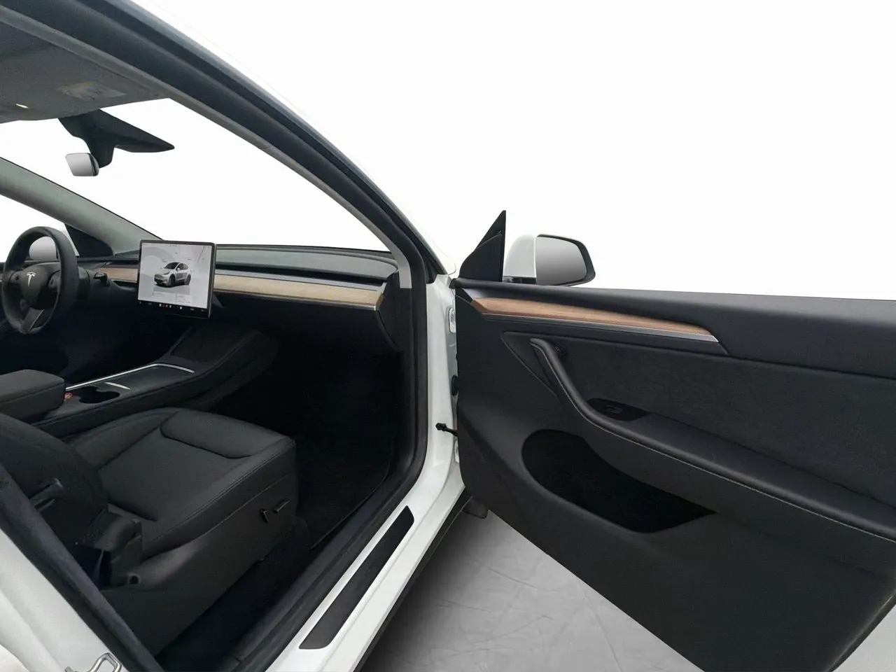 Vehicle image 18