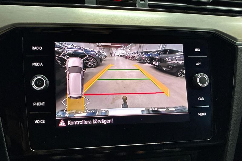 Volkswagen Passat bild 18