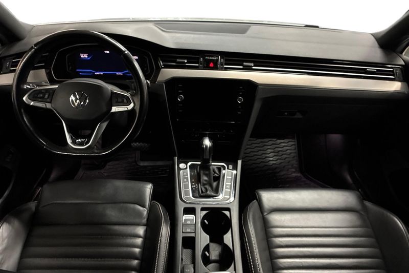 Volkswagen Passat bild 11