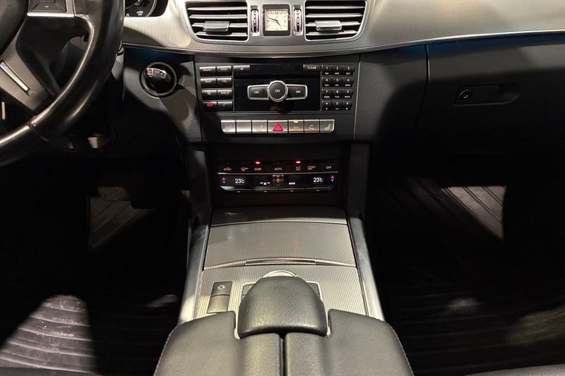 Mercedes E220 bild 12