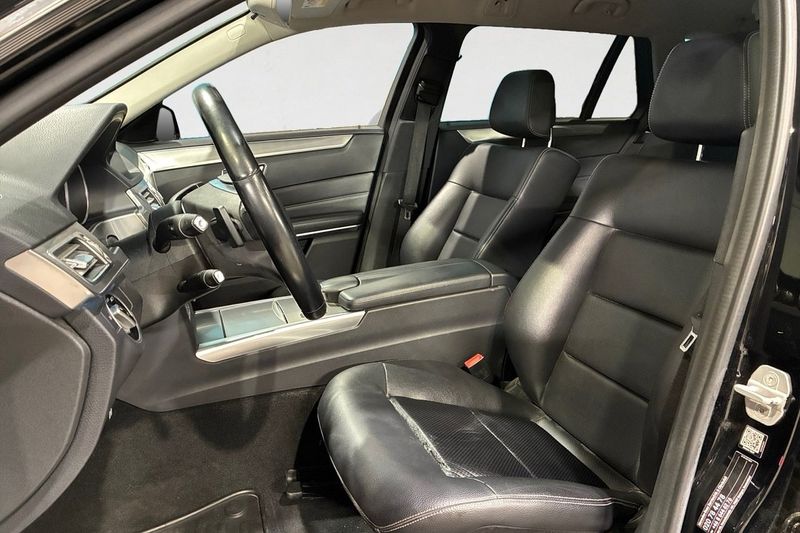 Mercedes E220 bild 3
