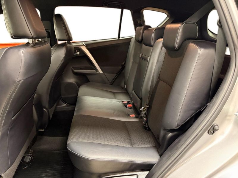 Toyota RAV4 bild 11