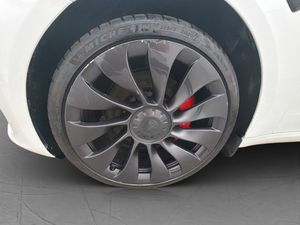 Tesla Model 3 bild 29