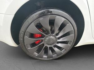 Tesla Model 3 bild 31
