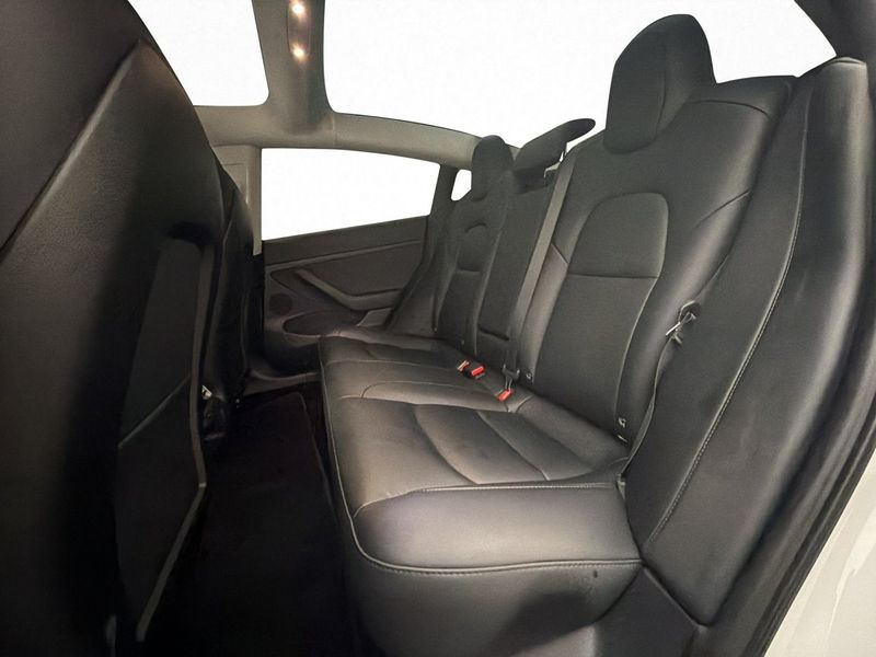 Tesla Model 3 bild 26