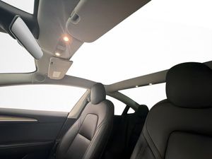 Tesla Model 3 bild 14
