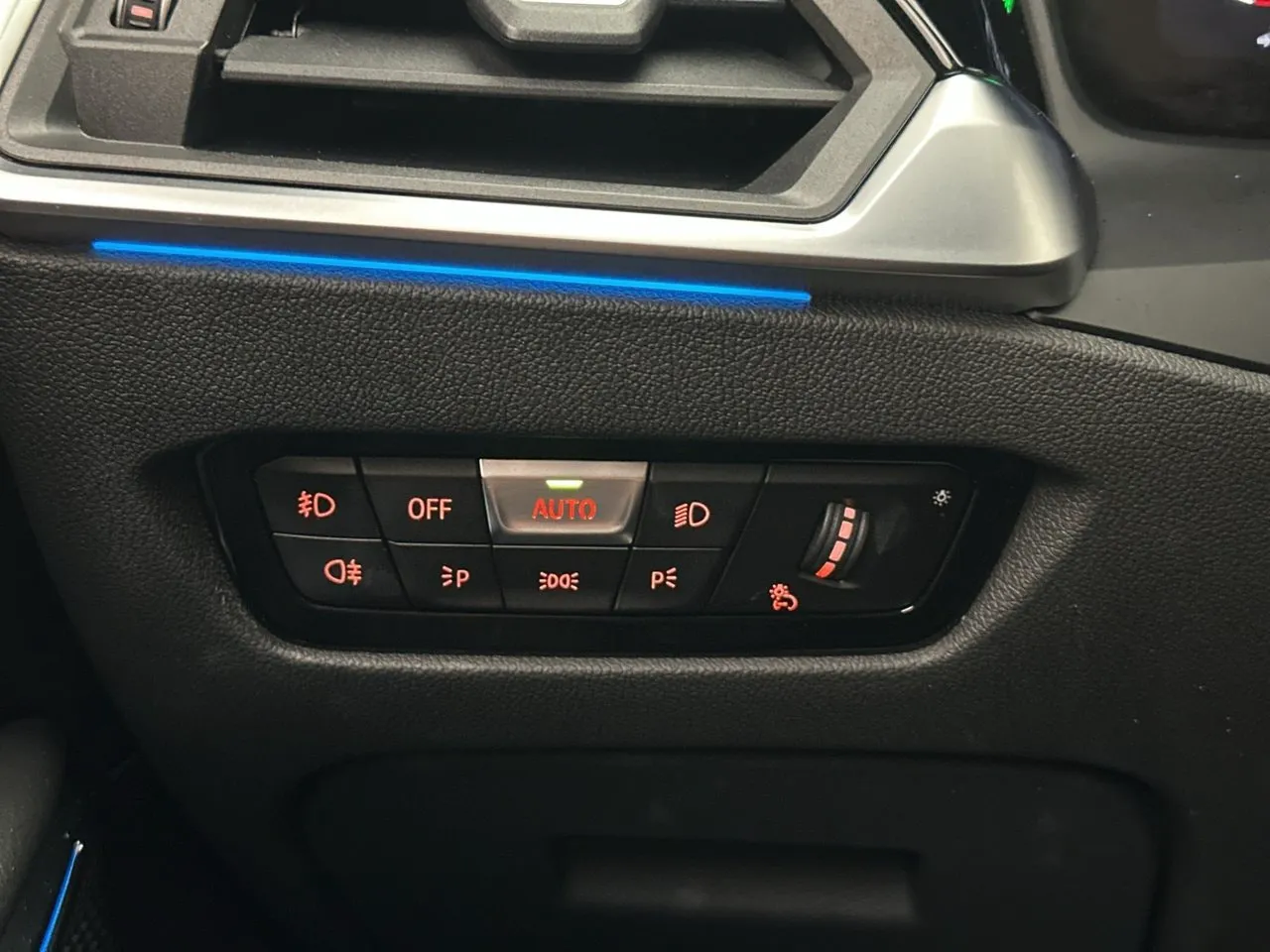 Vehicle image 34
