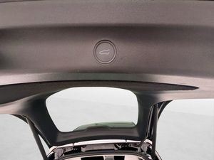 Tesla Model Y bild 12