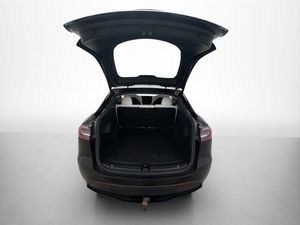 Tesla Model Y bild 11