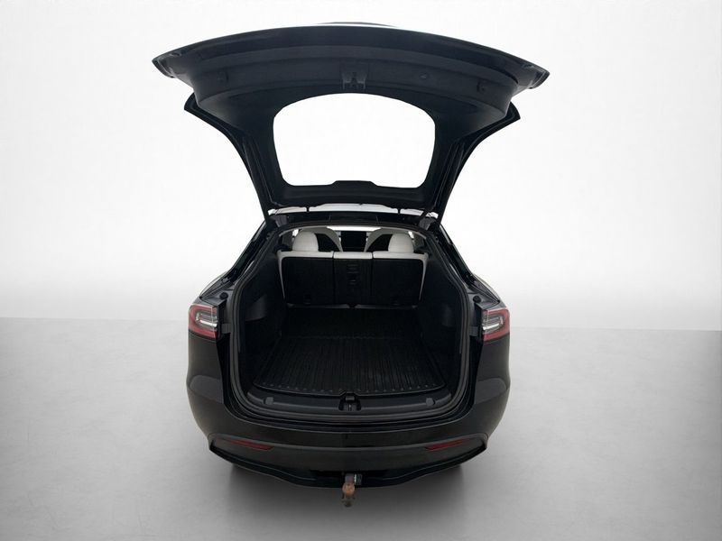 Tesla Model Y bild 11