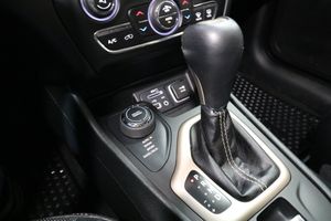 Jeep Cherokee bild 14