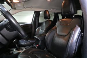 Jeep Cherokee bild 9