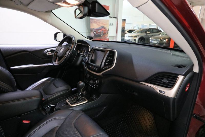 Jeep Cherokee bild 15
