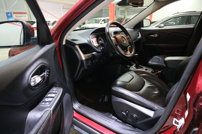Jeep Cherokee bild 6
