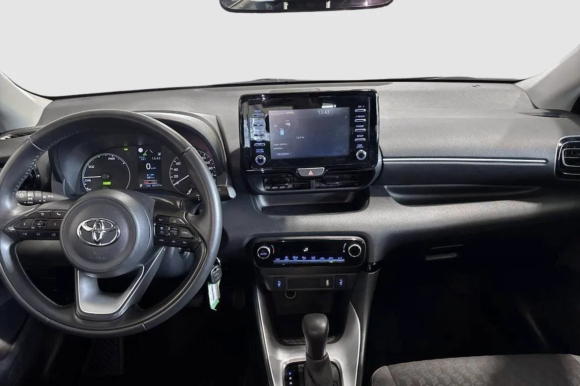 Vehicle image 9