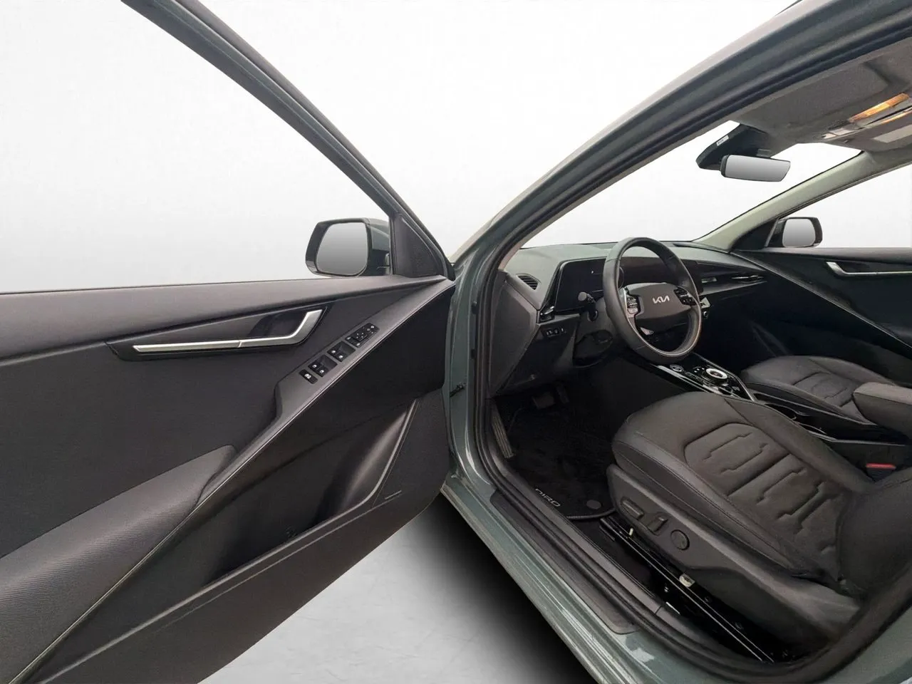 Vehicle image 35