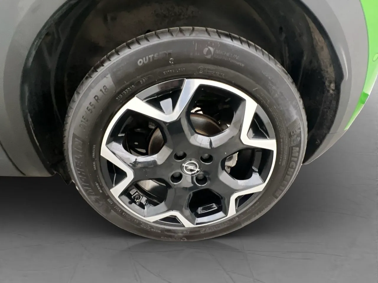 Vehicle image 31