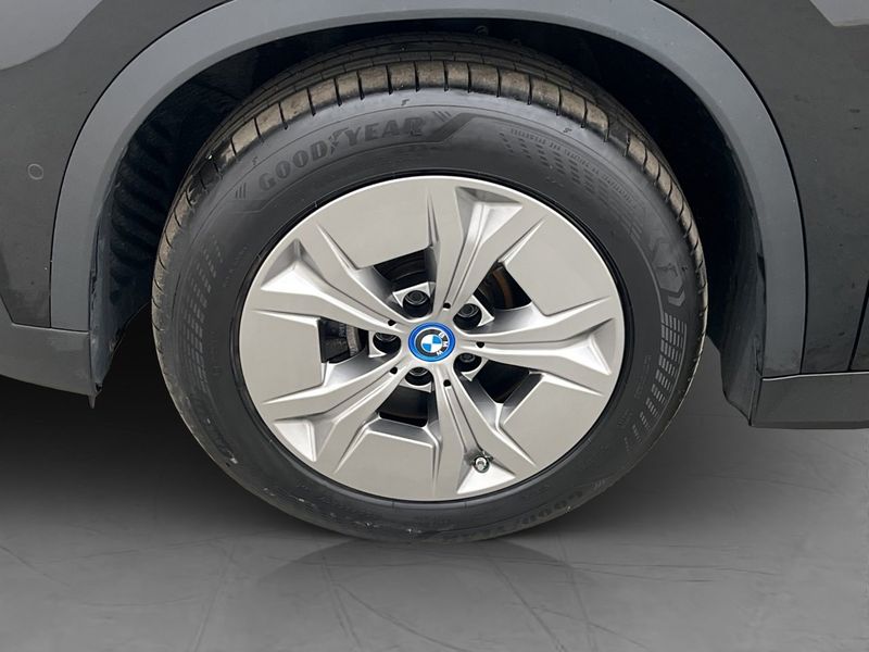 BMW iX1 bild 33