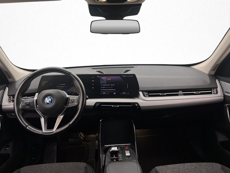 BMW iX1 bild 13