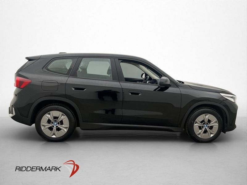 BMW iX1 bild 10