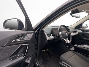 BMW iX1 bild 11