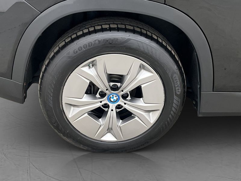 BMW iX1 bild 35