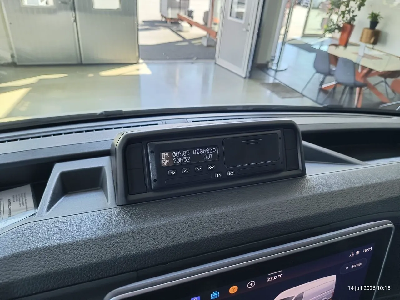 Vehicle image 21