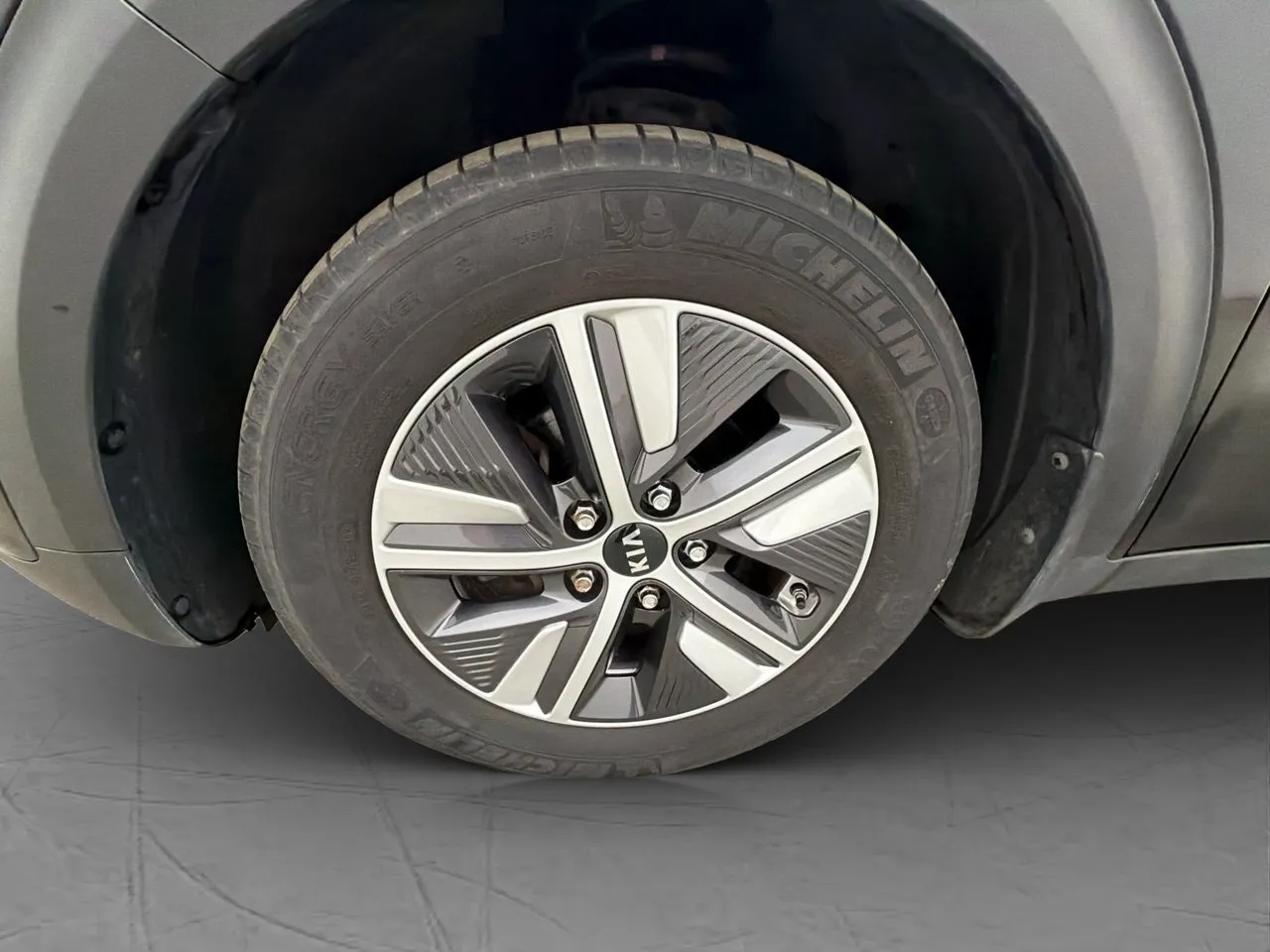 Vehicle image 31