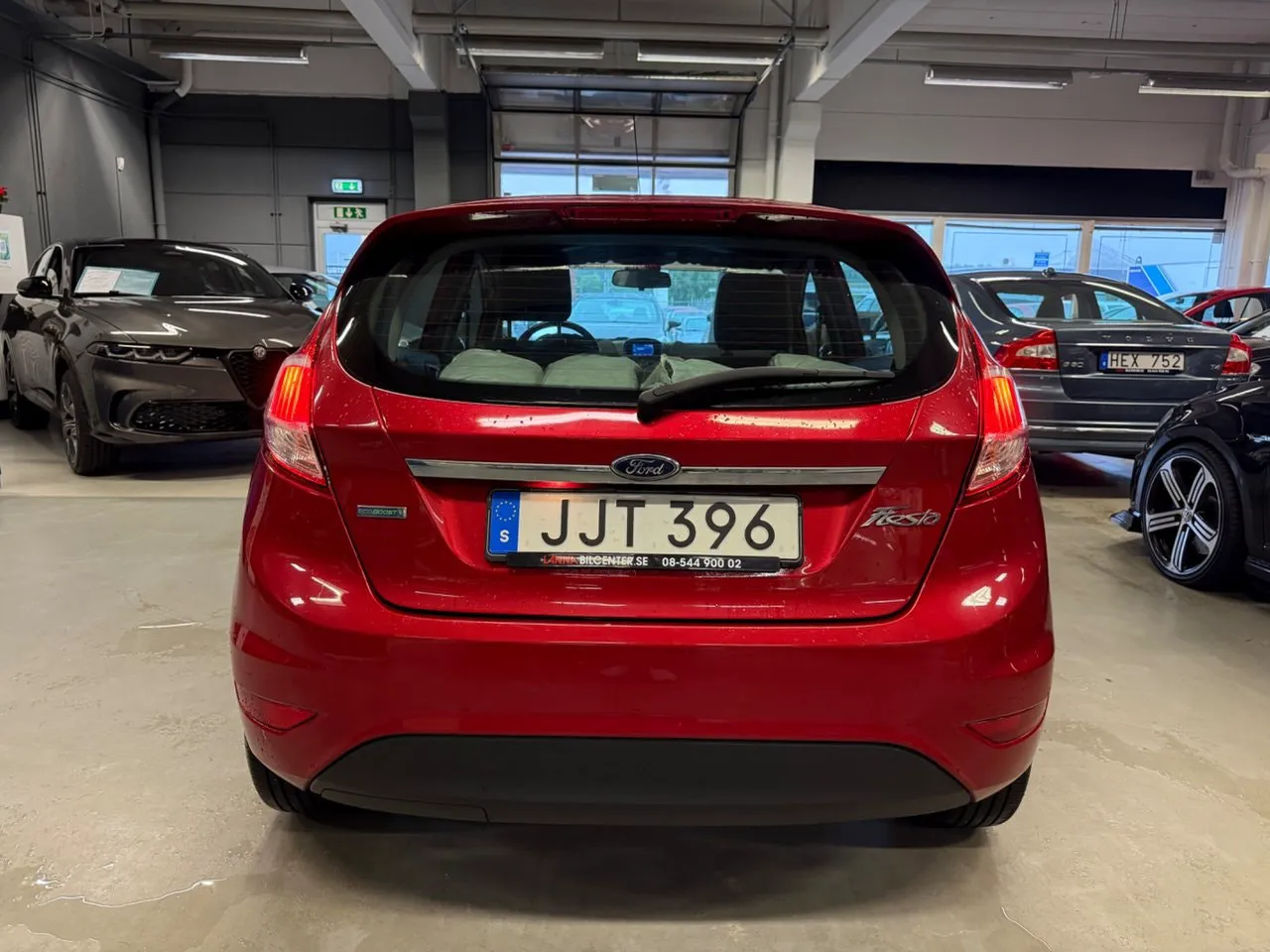 Vehicle image 8