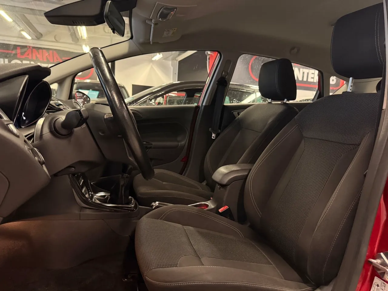 Vehicle image 14