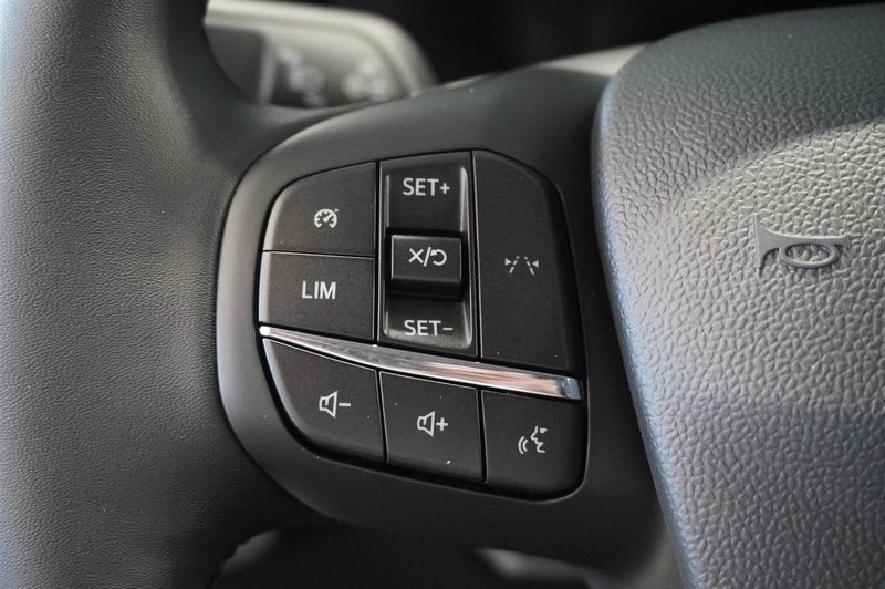 Ford Transit Courier bild 11
