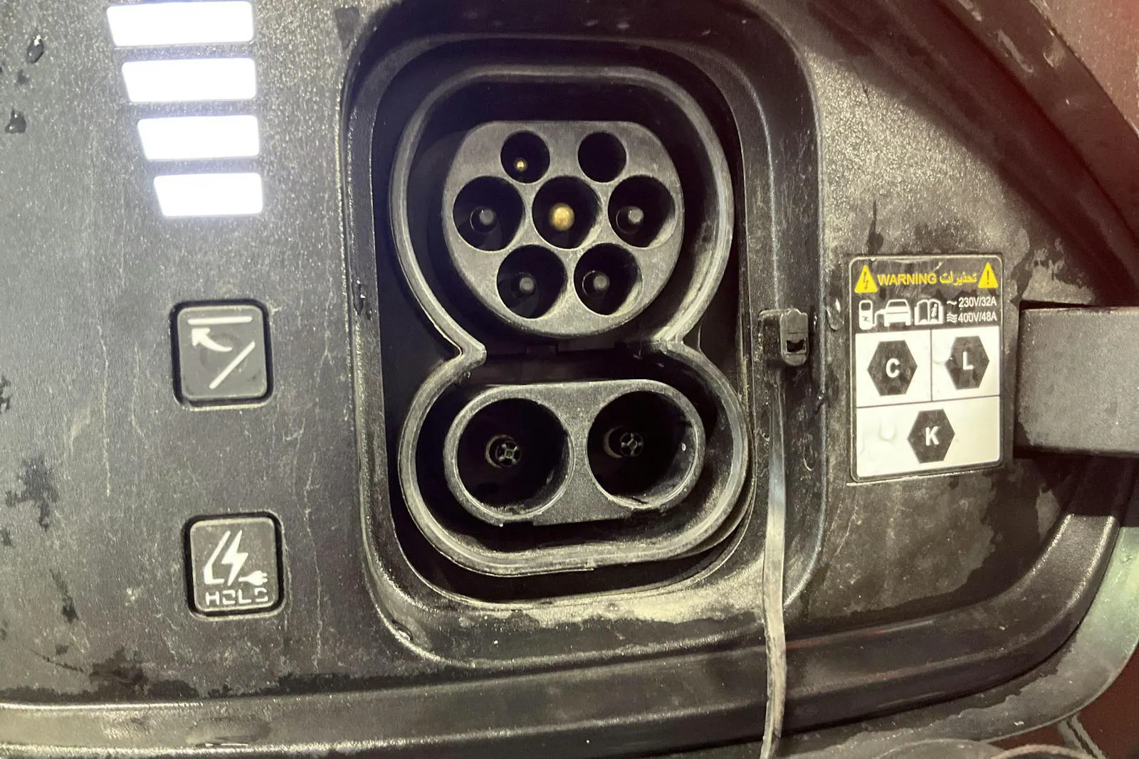 Vehicle image 14