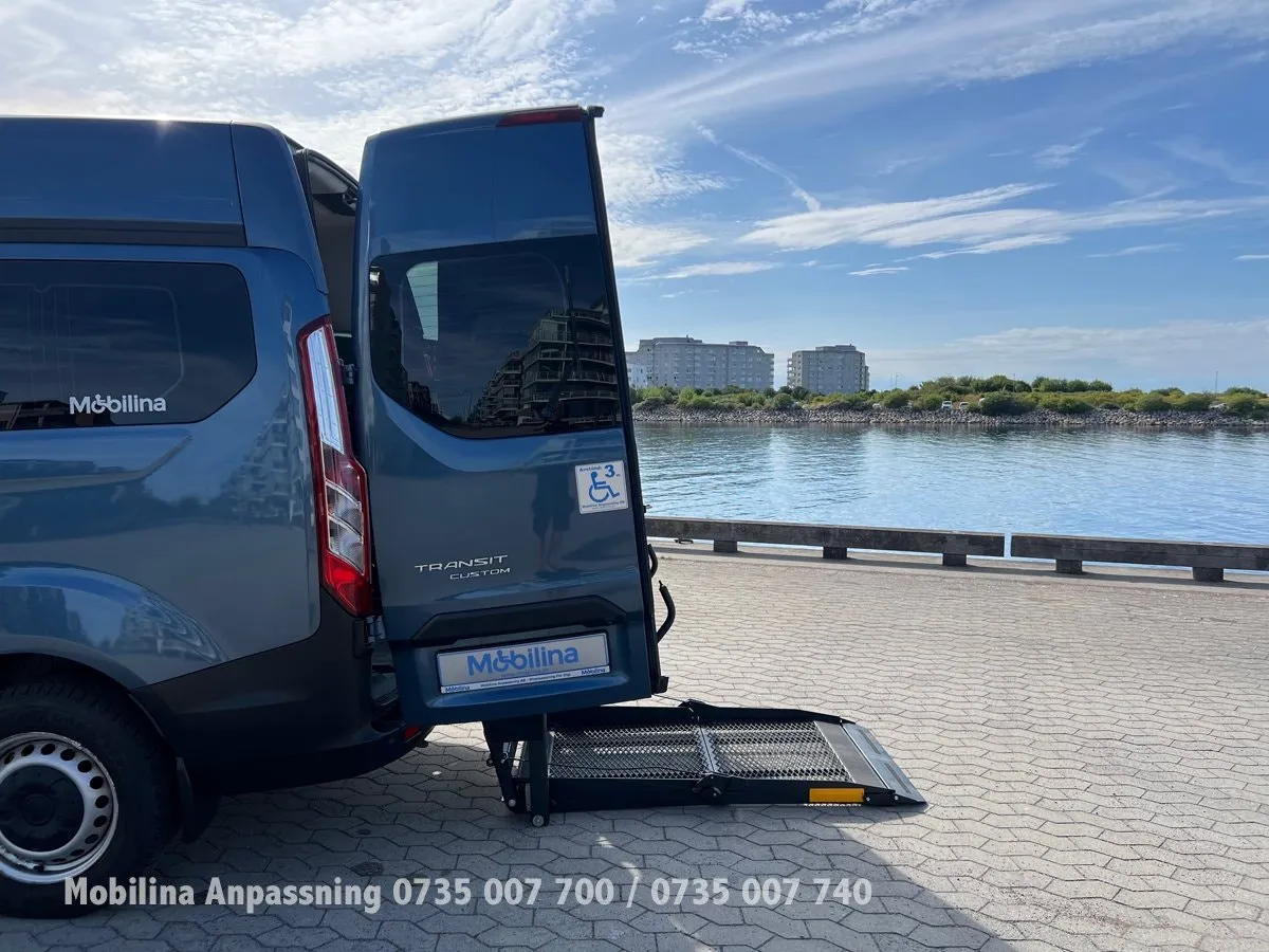 Vehicle image 22