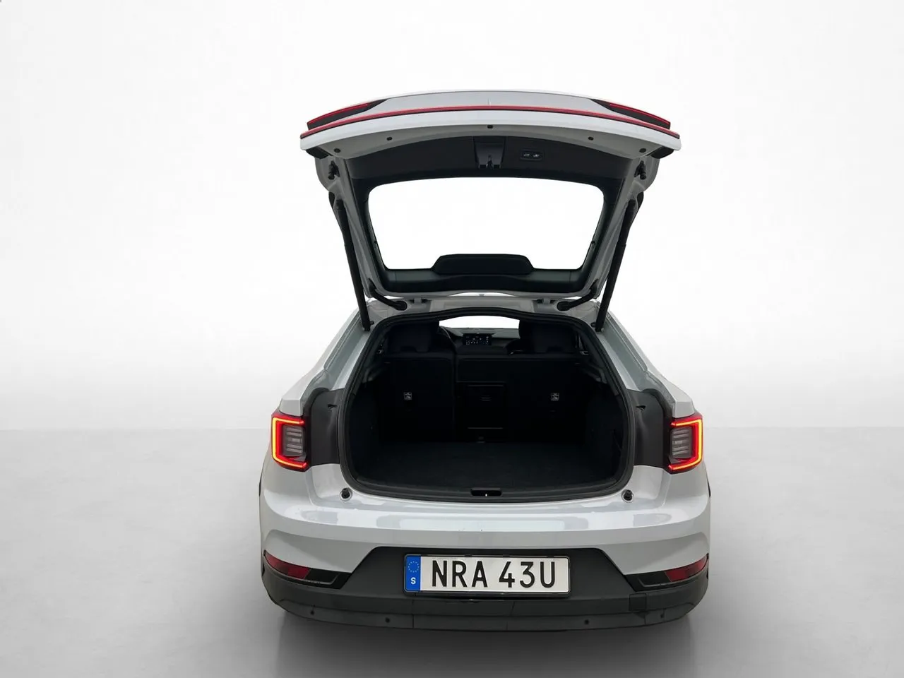 Vehicle image 32