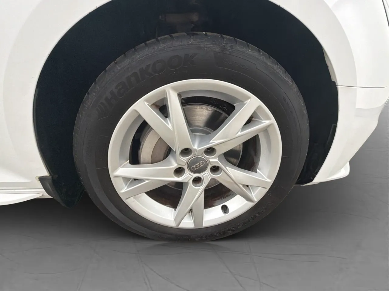 Vehicle image 31