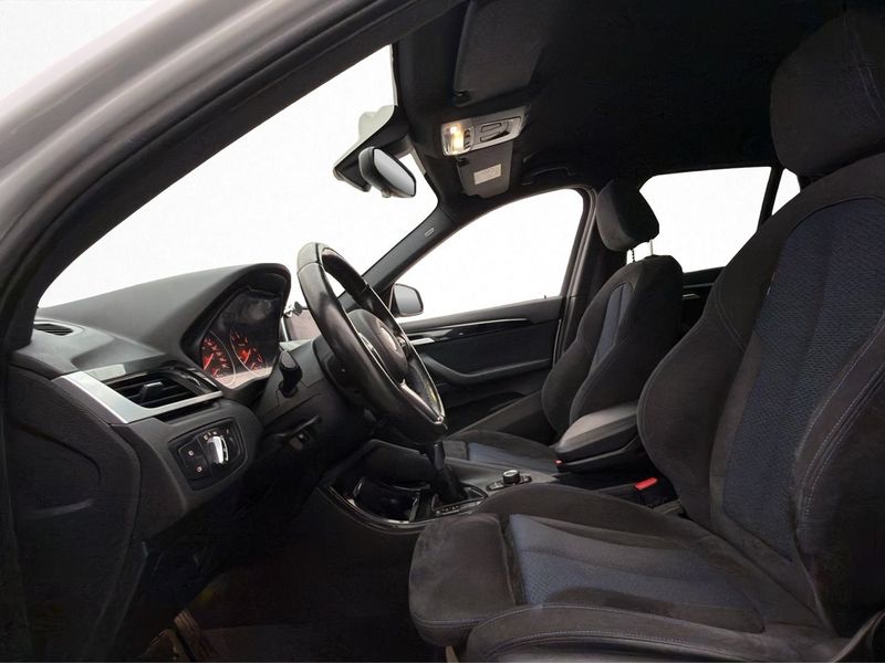 BMW X1 bild 9