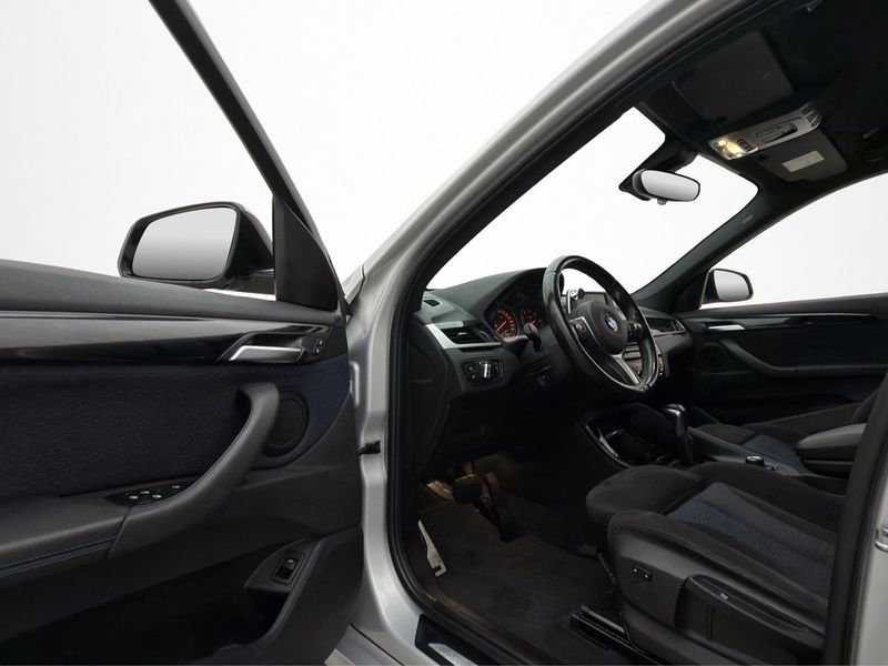 BMW X1 bild 8