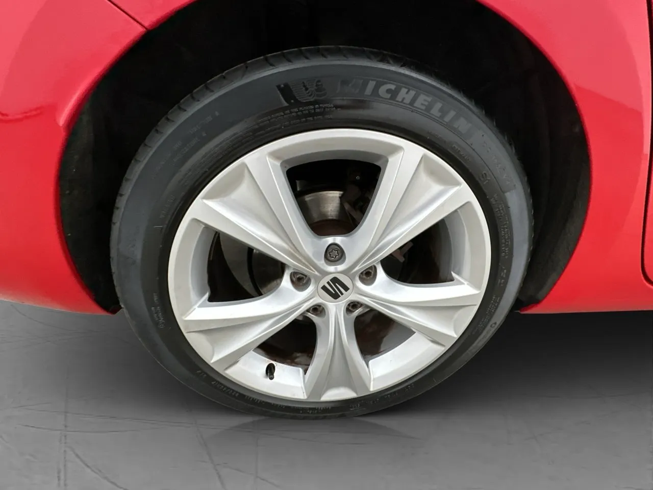 Vehicle image 11