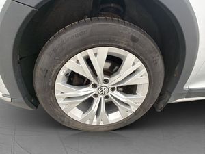 Volkswagen Passat bild 10