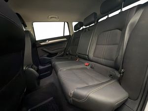 Volkswagen Passat bild 18