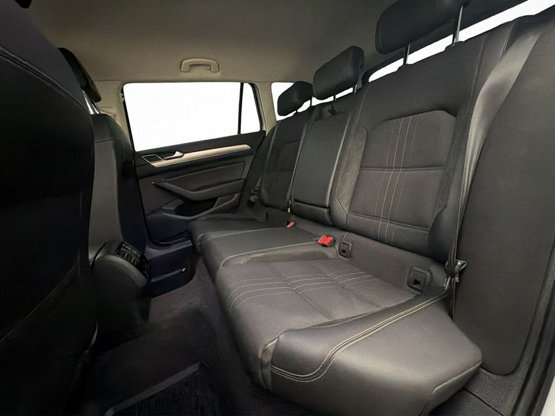 Volkswagen Passat bild 18