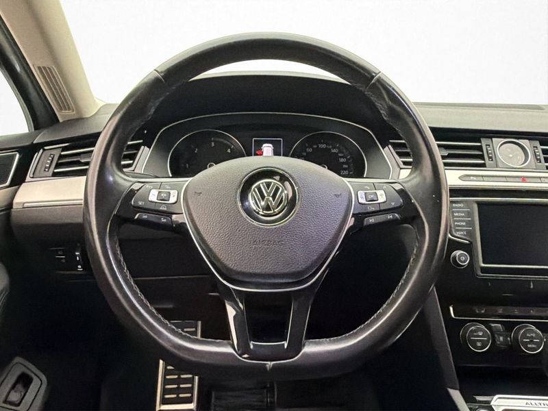 Volkswagen Passat bild 20