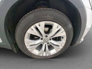 Volkswagen Passat bild 13