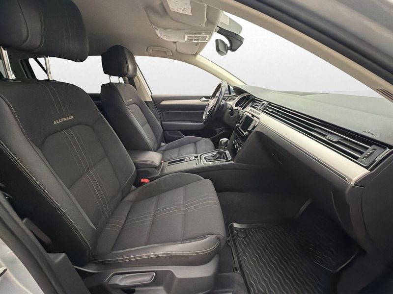 Volkswagen Passat bild 14