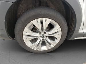 Volkswagen Passat bild 12
