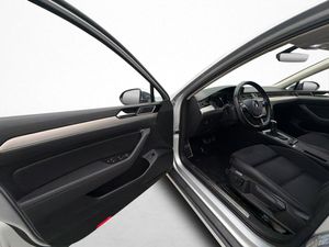 Volkswagen Passat bild 21