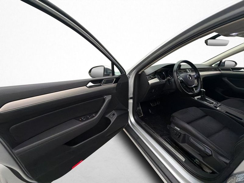 Volkswagen Passat bild 21