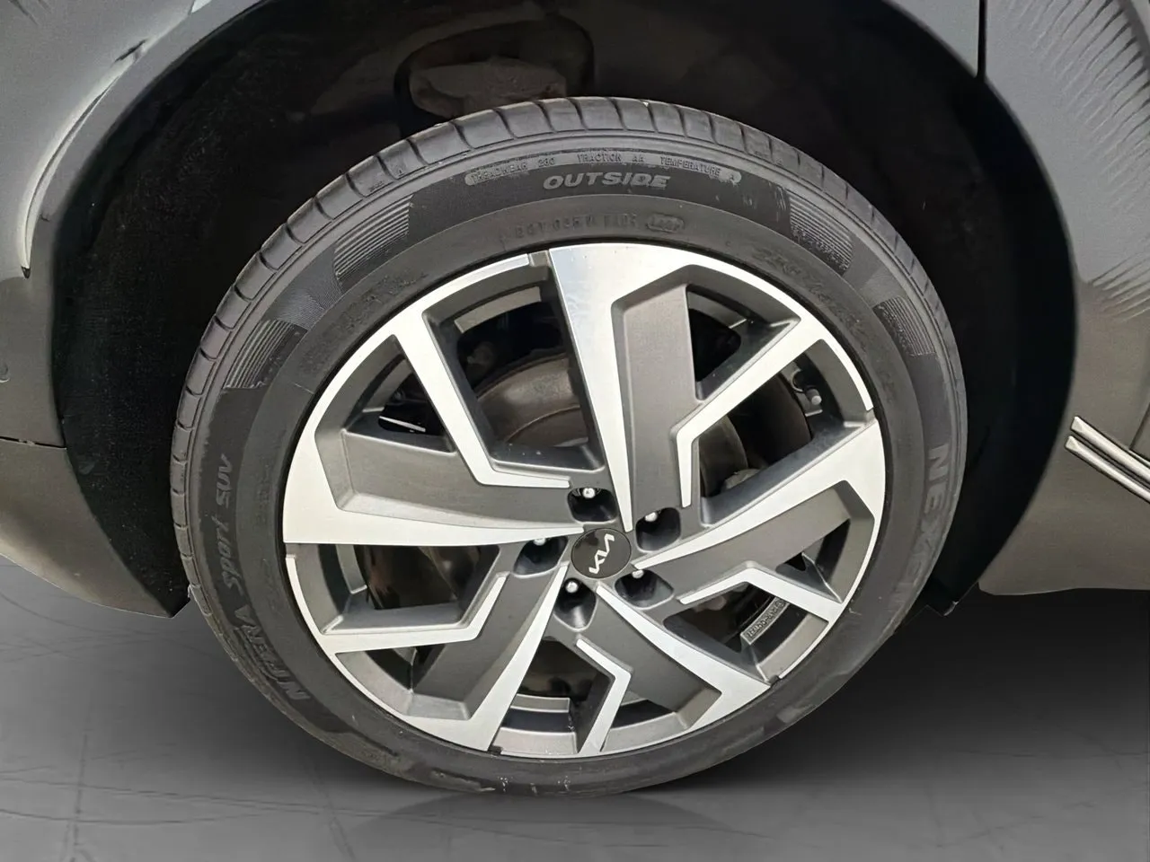 Vehicle image 36