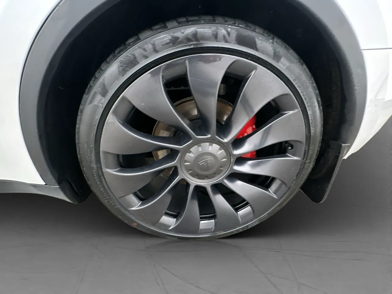 Vehicle image 33
